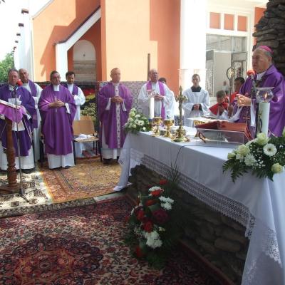 30 iulie: Iugani: Funeraliile părintelui Ioan Gabor