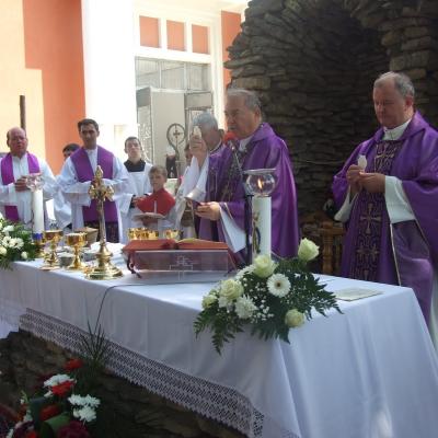 30 iulie: Iugani: Funeraliile părintelui Ioan Gabor
