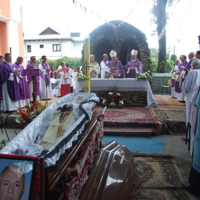 30 iulie: Iugani: Funeraliile părintelui Ioan Gabor
