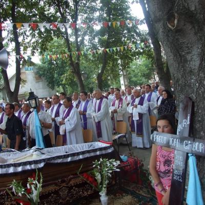 30 iulie: Iugani: Funeraliile părintelui Ioan Gabor