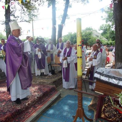 30 iulie: Iugani: Funeraliile părintelui Ioan Gabor