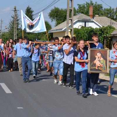 31 iulie: Pildeşti: Sosirea Crucii Tinerilor