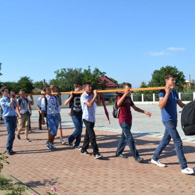 31 iulie: Pildeşti: Sosirea Crucii Tinerilor