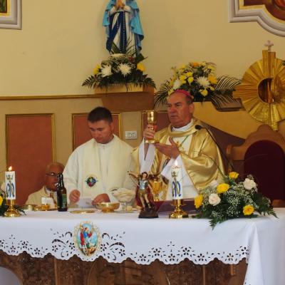 4 august: Sărata: Consacrarea altarului şi sfinţirea bisericii parohiale "Sfântul Mihai"