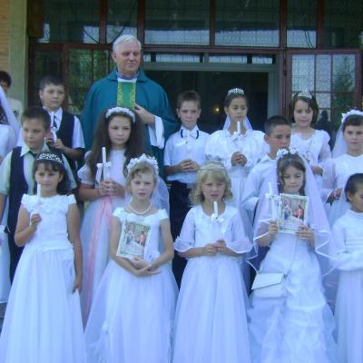 5 august: Mirceşti: Prima Sfântă Împărtăşanie