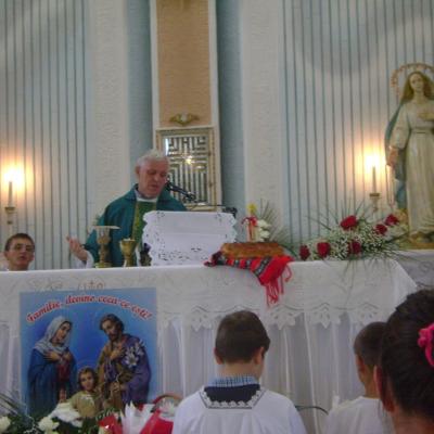 5 august: Mirceşti: Prima Sfântă Împărtăşanie