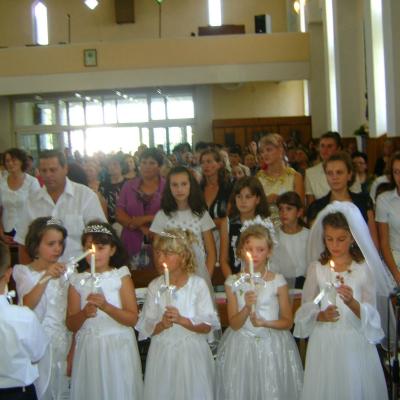 5 august: Mirceşti: Prima Sfântă Împărtăşanie