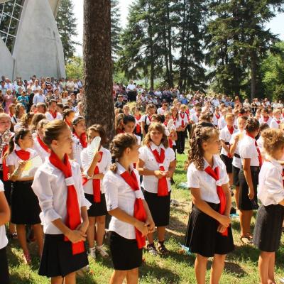 5 august: Lespezi: Administrarea Mirului