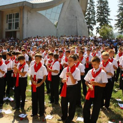 5 august: Lespezi: Administrarea Mirului