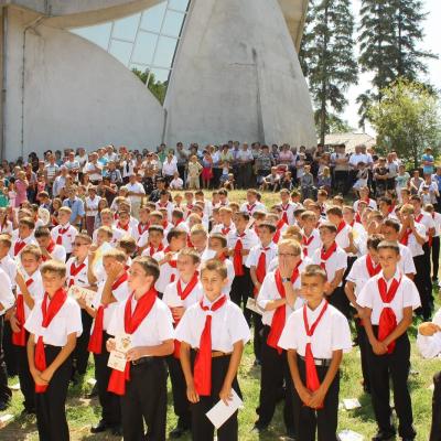 5 august: Lespezi: Administrarea Mirului