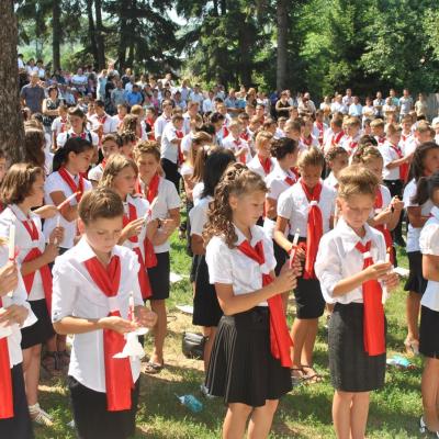 5 august: Lespezi: Administrarea Mirului