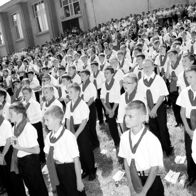 5 august: Lespezi: Administrarea Mirului