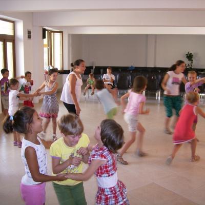 6-14 august: Huşi "Sfântul Anton": Campus pentru copii
