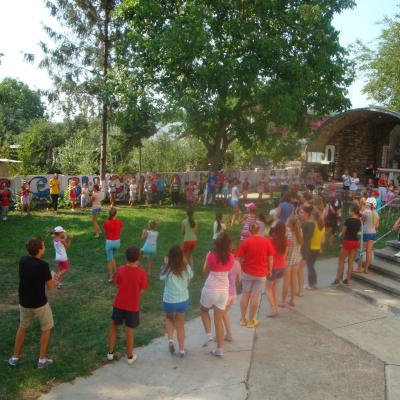 6-12 august: Baraţi: Campus despre prietenie şi bucurie