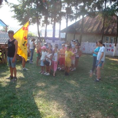 6-12 august: Baraţi: Campus despre prietenie şi bucurie