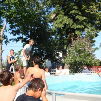 6-12 august: Baraţi: Campus despre prietenie şi bucurie