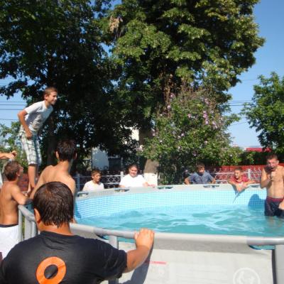 6-12 august: Baraţi: Campus despre prietenie şi bucurie