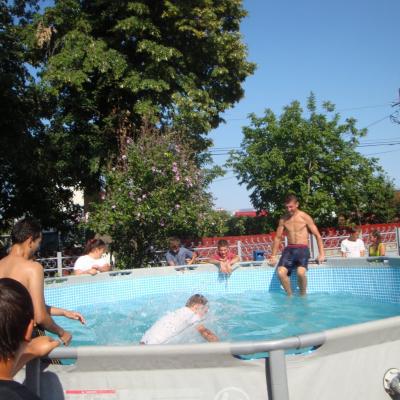 6-12 august: Baraţi: Campus despre prietenie şi bucurie