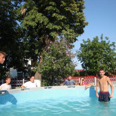 6-12 august: Baraţi: Campus despre prietenie şi bucurie
