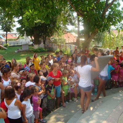 6-12 august: Baraţi: Campus despre prietenie şi bucurie
