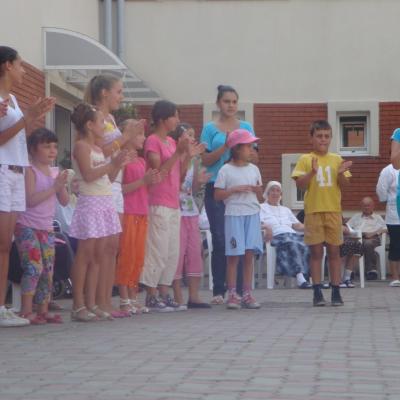 6-12 august: Baraţi: Campus despre prietenie şi bucurie