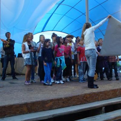 6-12 august: Baraţi: Campus despre prietenie şi bucurie