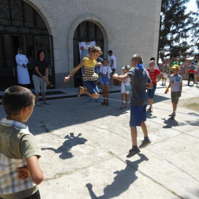6-10 august: Oţeleni: Un nou campus pentru copii