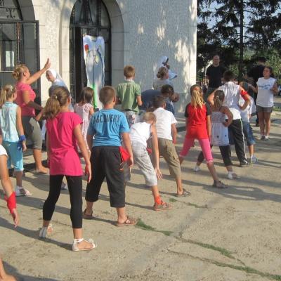 6-10 august: Oţeleni: Un nou campus pentru copii