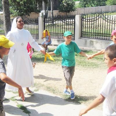 6-10 august: Oţeleni: Un nou campus pentru copii