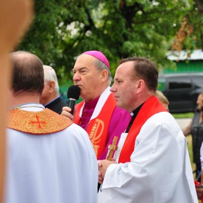 12 august: Gherăeşti: Administrarea Mirului