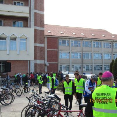 13 august: Pelerinajul bicicliştilor la Cacica. Etapa I