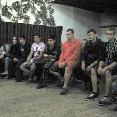 13 august: Cacica: Sosirea voluntarilor pentru pelerinaj