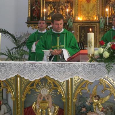 13 august: Cacica: Sosirea voluntarilor pentru pelerinaj