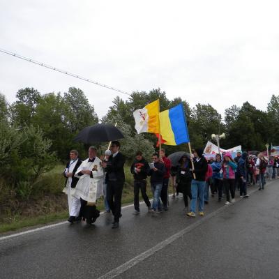 14 august: Cacica: Procesiunea tinerilor