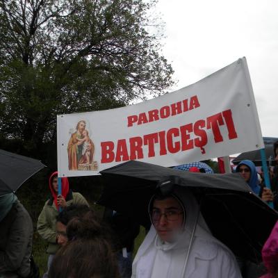 14 august: Cacica: Procesiunea tinerilor
