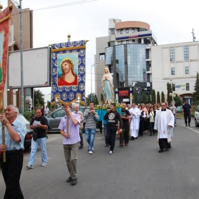 14 august: Bacău-Baraţi: Procesiune către Maica Domnului