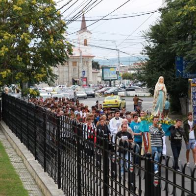 14 august: Bacău-Baraţi: Procesiune către Maica Domnului