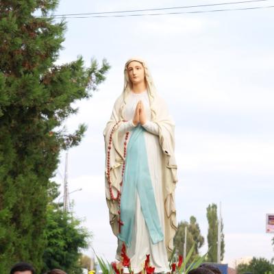 14 august: Bacău-Baraţi: Procesiune către Maica Domnului