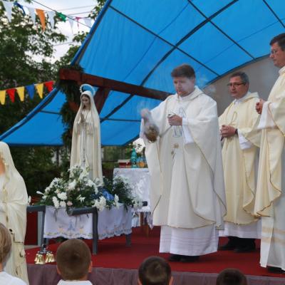14 august: Bacău-Baraţi: Procesiune către Maica Domnului