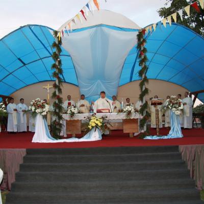 14 august: Bacău-Baraţi: Procesiune către Maica Domnului