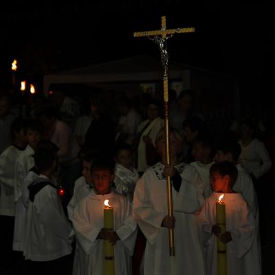 14 august: Bacău-Baraţi: Procesiune către Maica Domnului