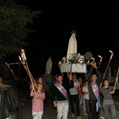 14 august: Bacău-Baraţi: Procesiune către Maica Domnului