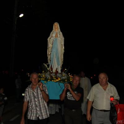 14 august: Bacău-Baraţi: Procesiune către Maica Domnului