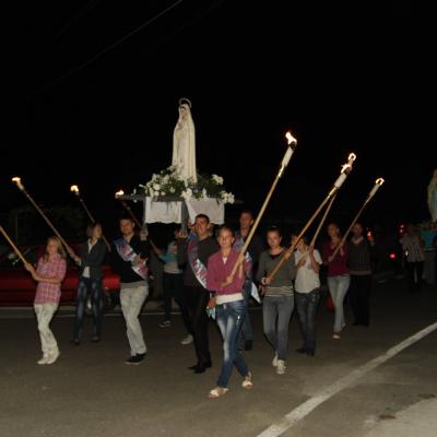 14 august: Bacău-Baraţi: Procesiune către Maica Domnului