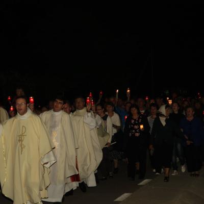 14 august: Bacău-Baraţi: Procesiune către Maica Domnului