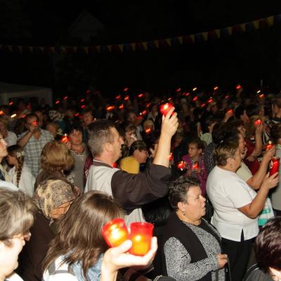 14 august: Bacău-Baraţi: Procesiune către Maica Domnului