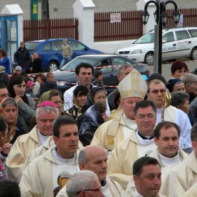 14 august: Cacica: Sfânta Liturghie pentru tineri: un gest frumos pentru Dumnezeu