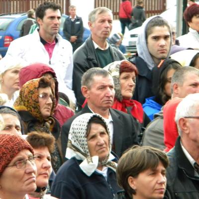 14 august: Cacica: Sfânta Liturghie pentru tineri: un gest frumos pentru Dumnezeu