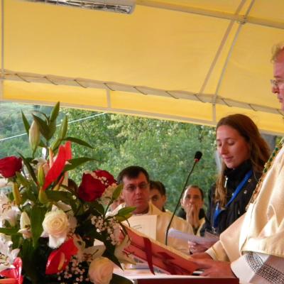14 august: Cacica: Sfânta Liturghie pentru tineri: un gest frumos pentru Dumnezeu