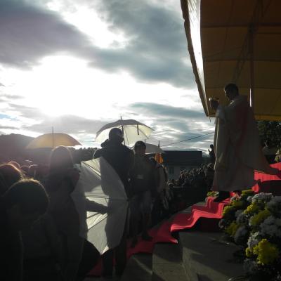 14 august: Cacica: Sfânta Liturghie pentru tineri: un gest frumos pentru Dumnezeu